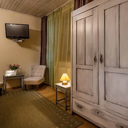 Guest house House Family