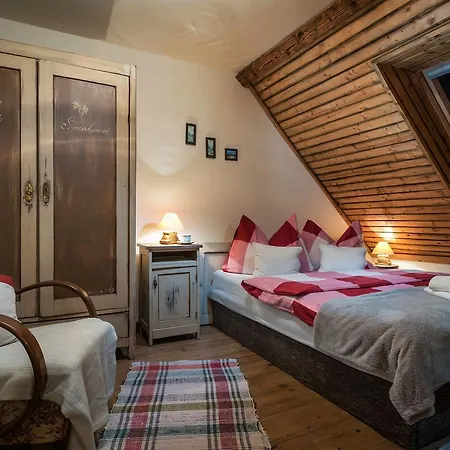 Guest house House Family Poprad