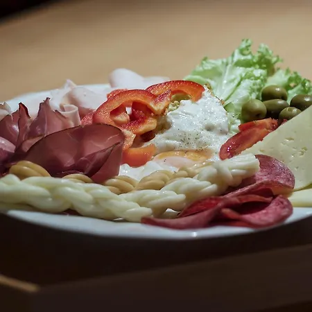 House Family 3* Попрад