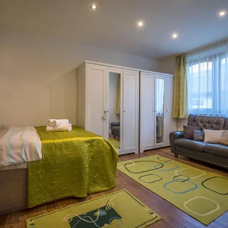 Гостевой дом House Family 3*